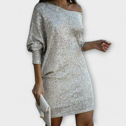 Vestido de festa adornado com lantejoulas