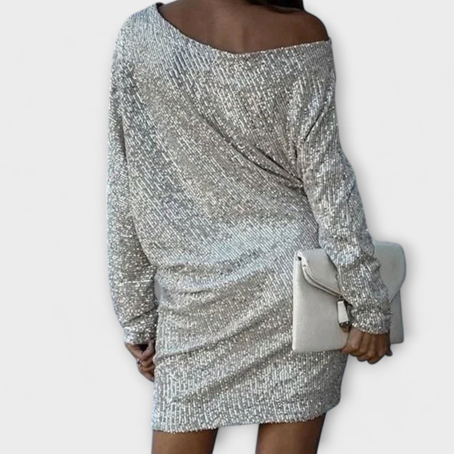 Vestido de festa adornado com lantejoulas