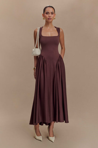 Sara - Vestido Midi de Malha Marrom