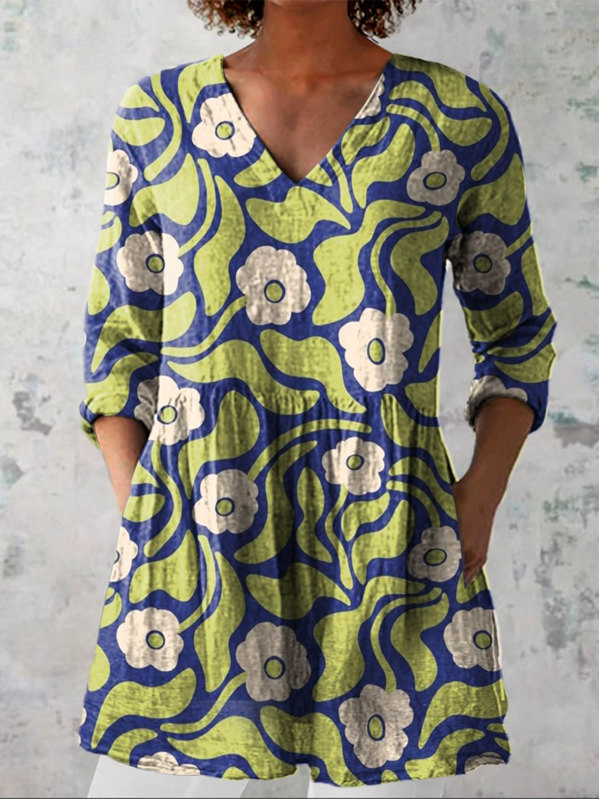 Elodie | Blusa Longa com Decote em V Elegante