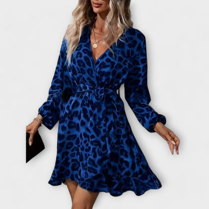 Vestido de Leopardo com Cinto Elegante