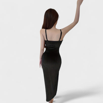 Gabriela - Vestido de Veludo com Abertura Lateral