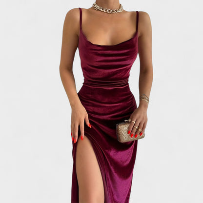 Gabriela - Vestido de Veludo com Abertura Lateral