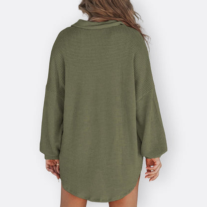 Inês - Blusa Túnica Leve com Decote em V e Botões