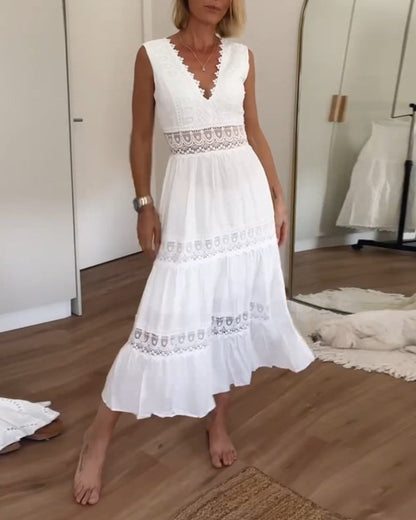 Kim - Vestido de Renda com Decote em V