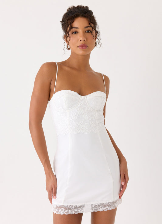 Vestido Mini Aloura em Renda Branca