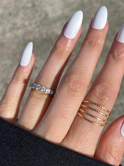 Amia - Ring