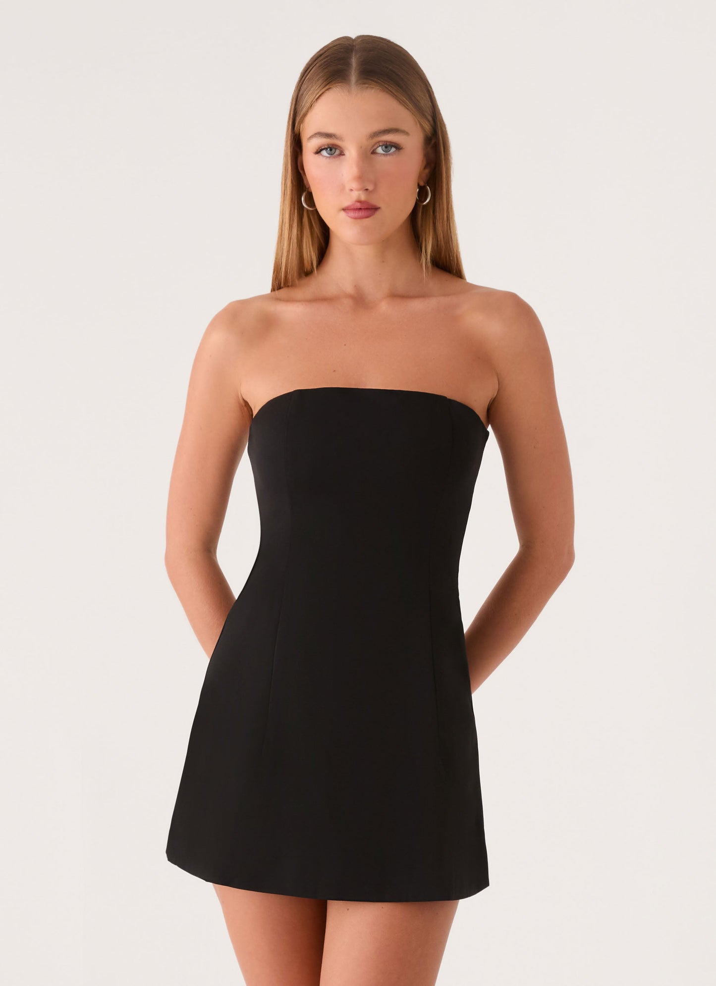 Vestido Mini Della Sem Alças - Cor Preta