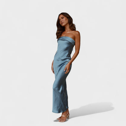 Carmen - Vestido Sem Mangas em Cetim