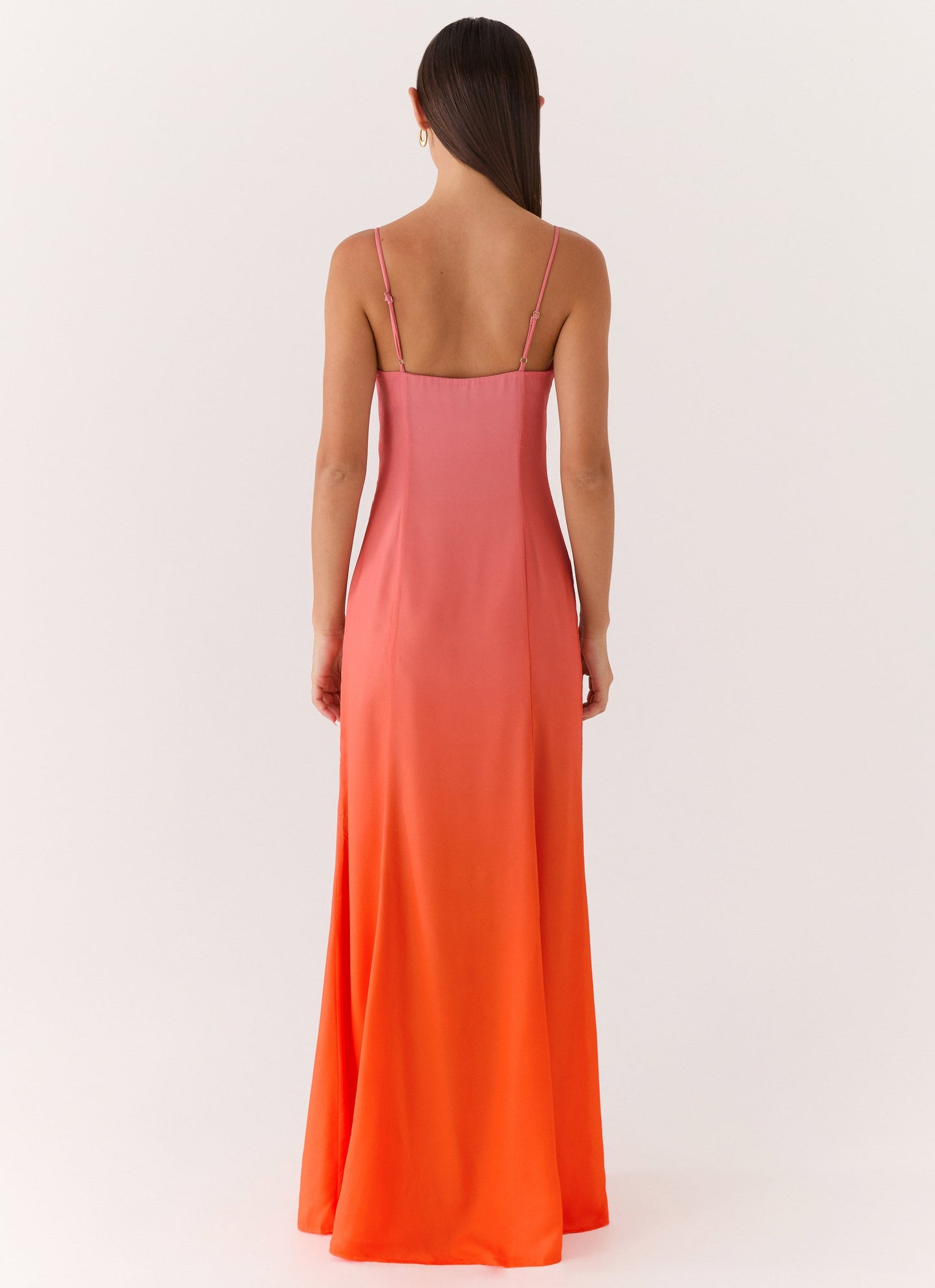 Vestido Maxi Madelyn - Gradiente do Pôr do Sol