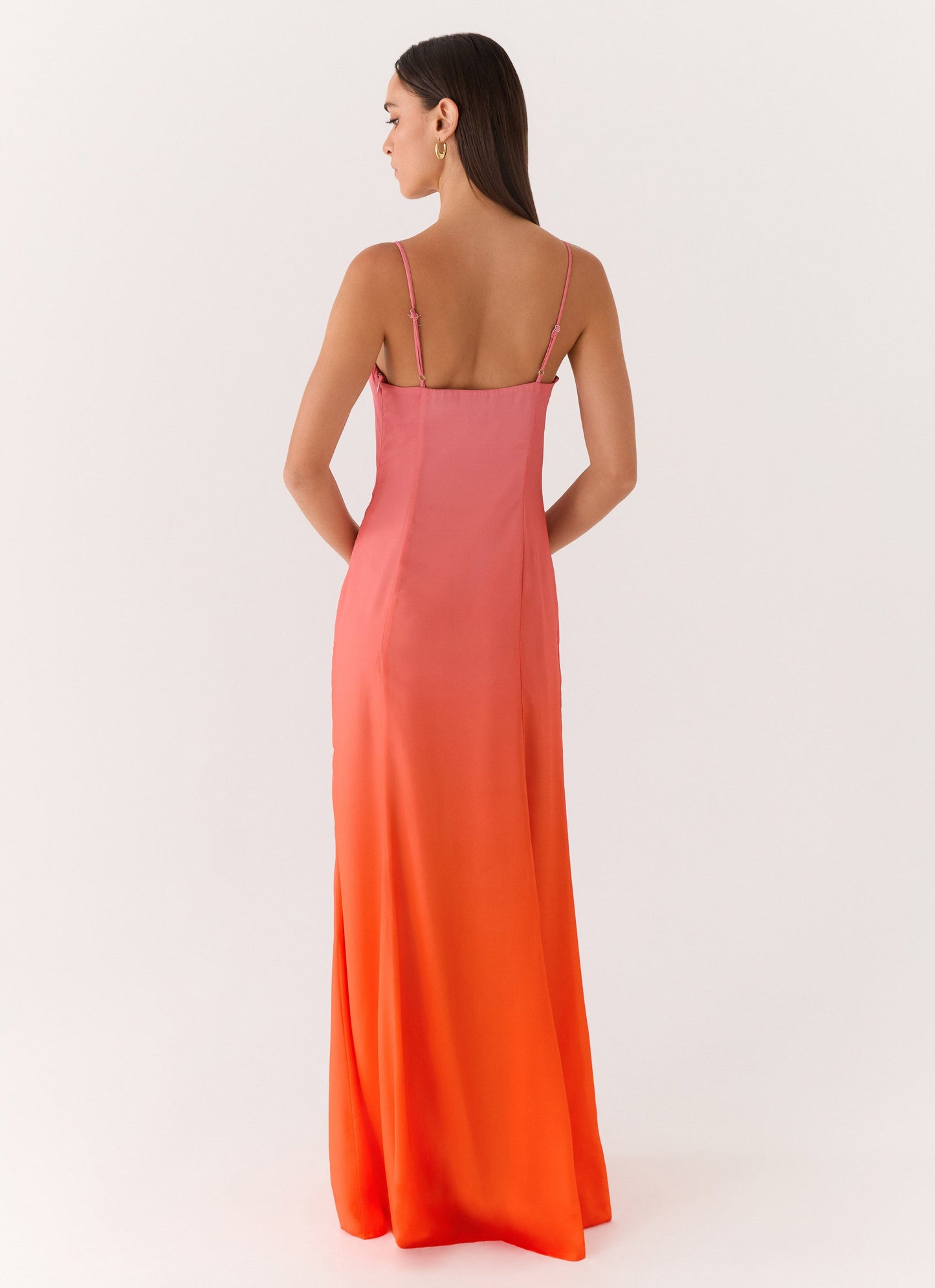 Vestido Maxi Madelyn - Gradiente do Pôr do Sol