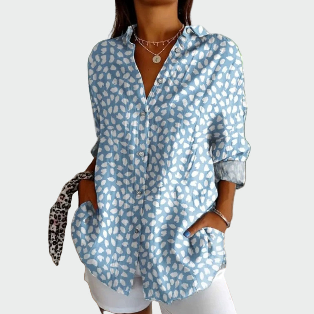 Camisa sofisticada con diseño floral