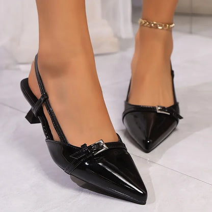 Sapatos Slingback de Bico Fino – Elegância Verão 2026