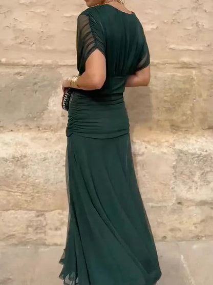 Luana - Vestido Chic con Escote en V