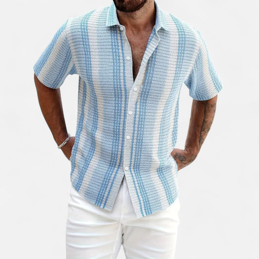 Camisa Leve com Estampa Listrada