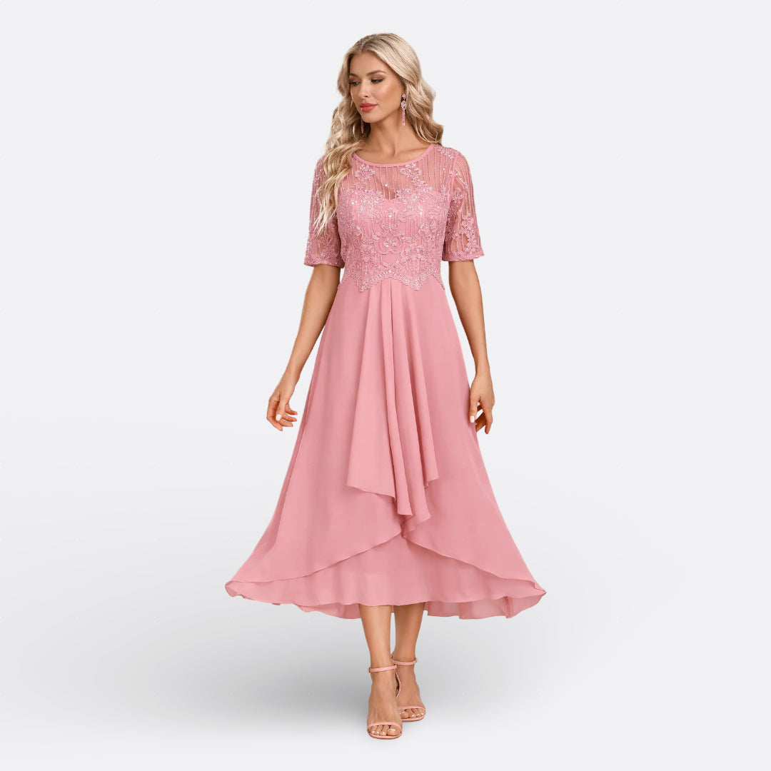 Mariana - Vestido de Renda com Mangas Curtas