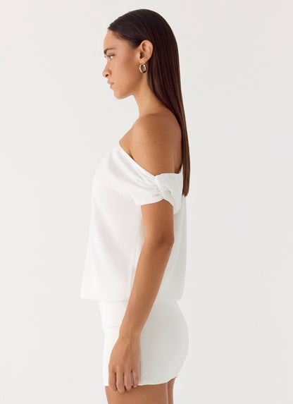 "Vestido Mini Stick Around - Branco" can be rewritten as "Vestido Mini Branco Stick Around".