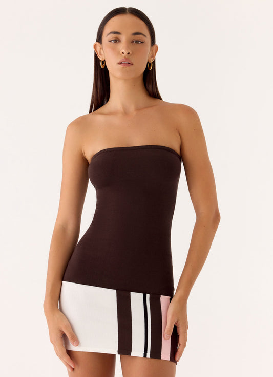 Vestido Mini Tricot com Linhas Retas - Cor Chocolate