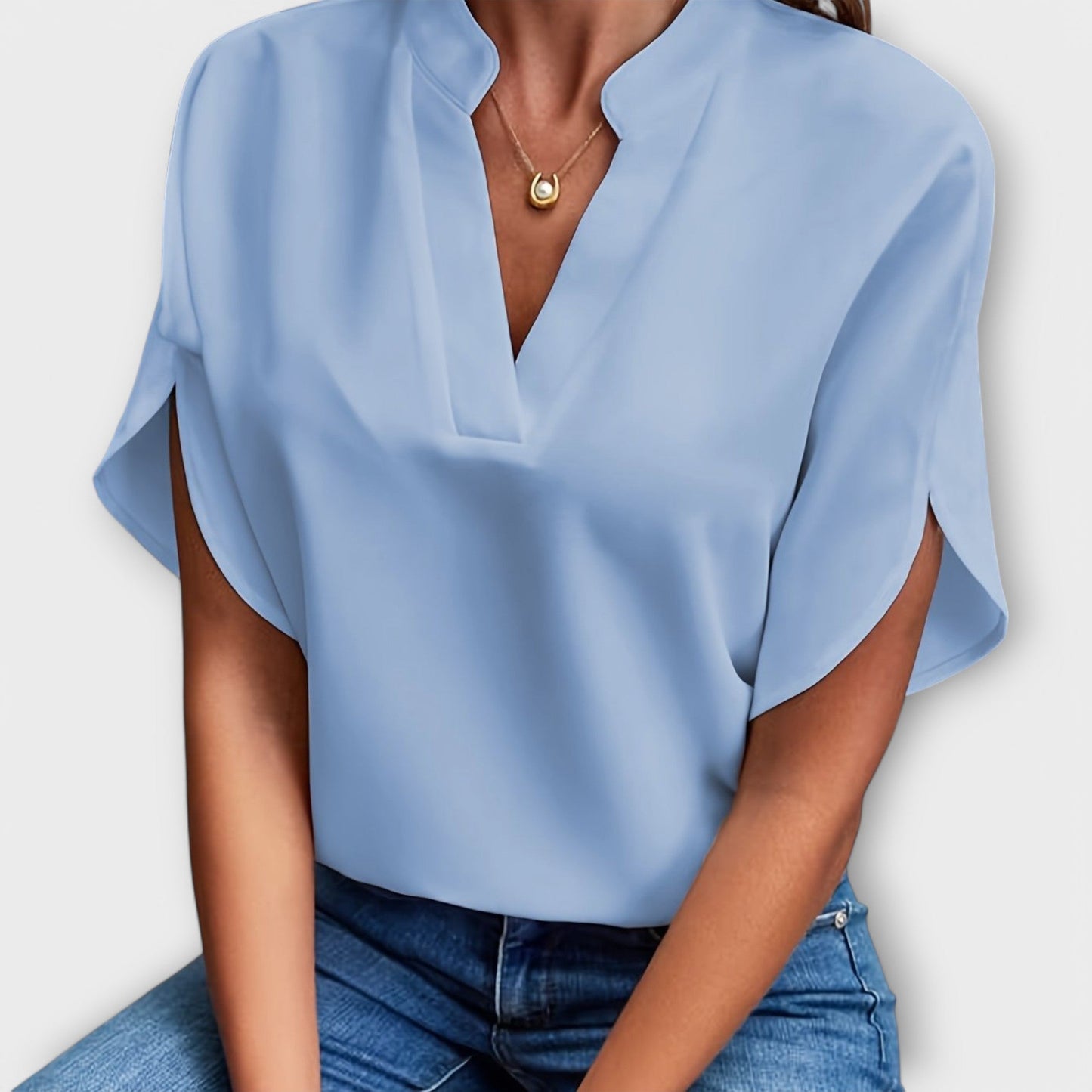 Viviana - Lightweight Women's Blouse