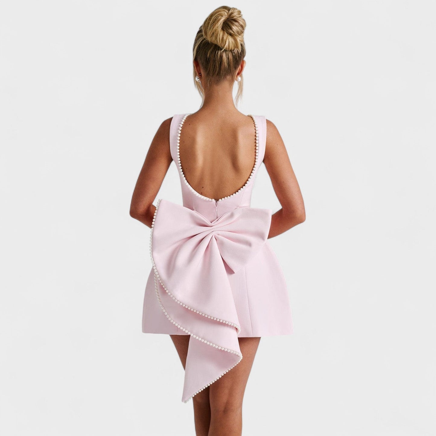 Catarina - Vestido Mini Decorado com Pérolas