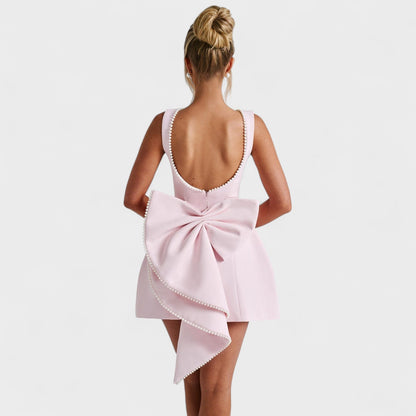 Catarina - Vestido Mini Decorado com Pérolas