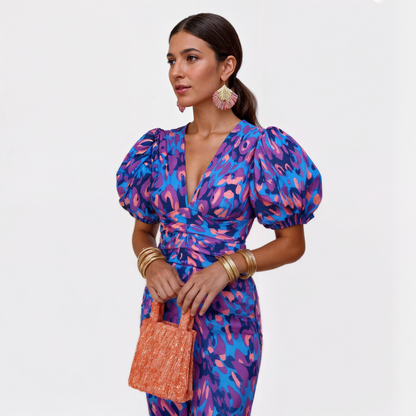 Lília - Vestido Tropical em Tons de Fogo