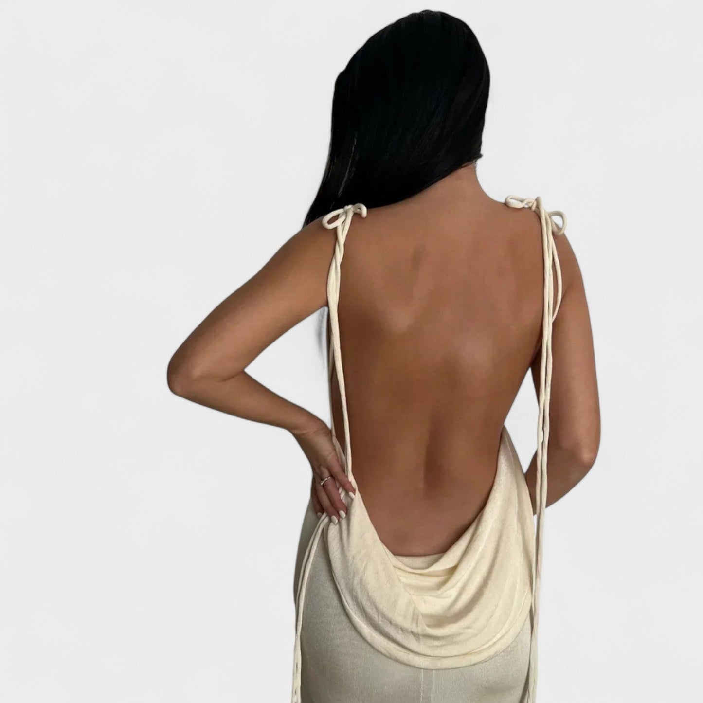 Luna - O vestido que valoriza suas curvas