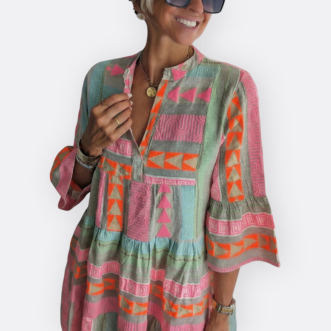 Madalena - Vestido Boho em Camadas com Silhueta Fluida