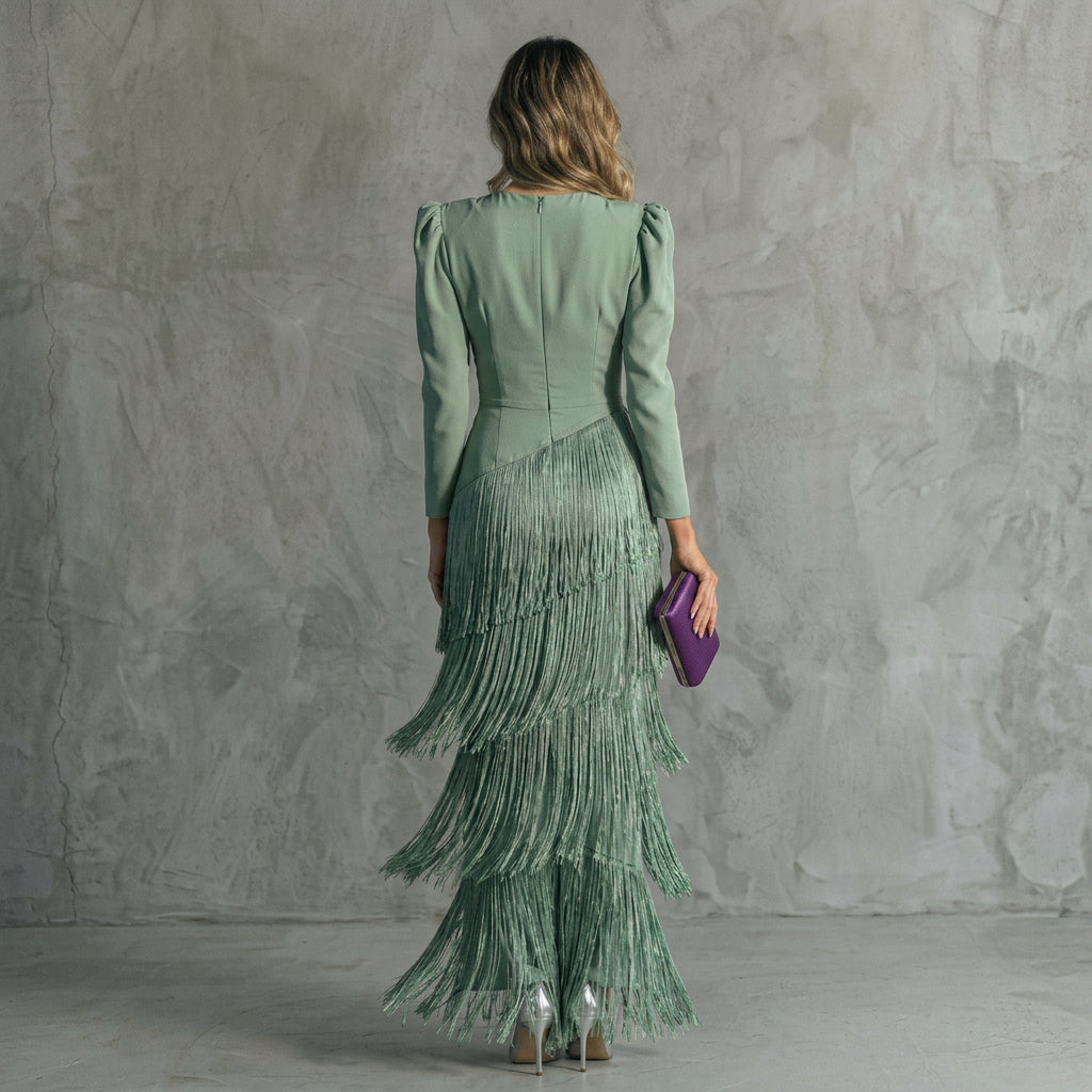 Gabriela - Vestido Longo com Franjas e Decote em V