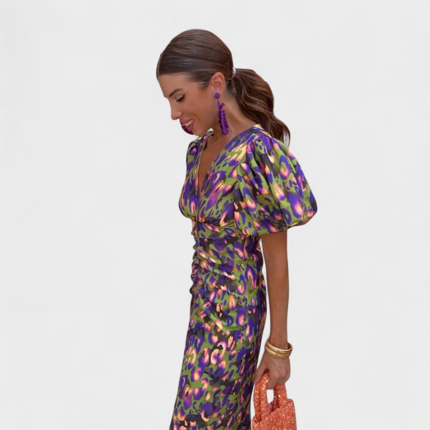 Lília - Vestido Tropical em Tons de Fogo