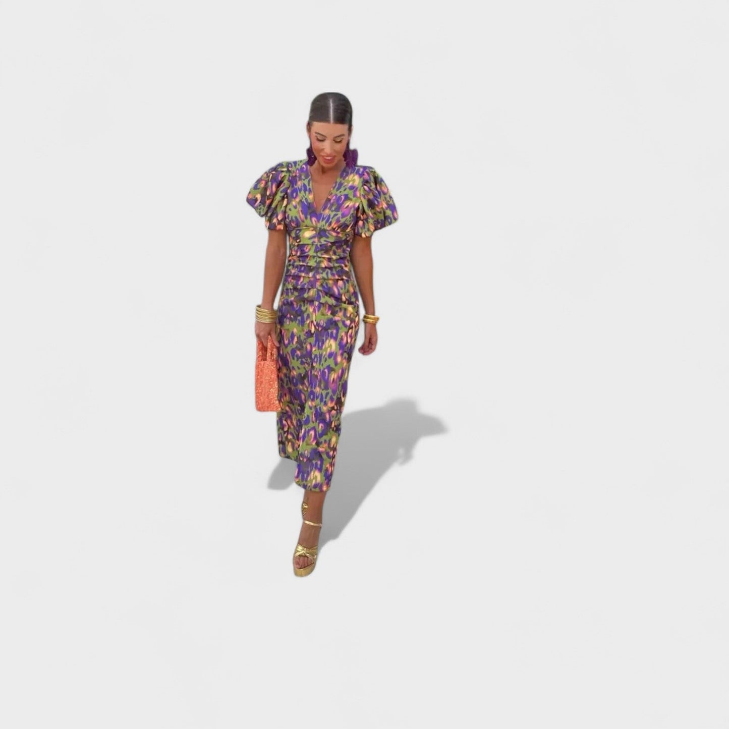 Lília - Vestido Tropical em Tons de Fogo