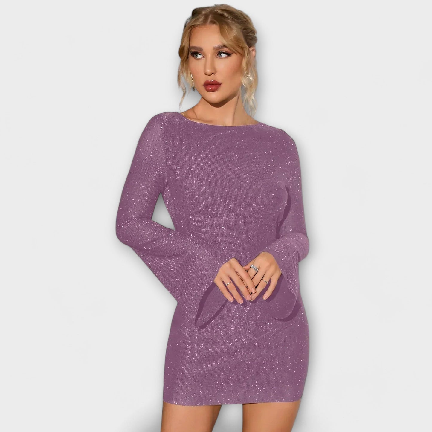 Vestido de Lantejoulas com Costas Abertas